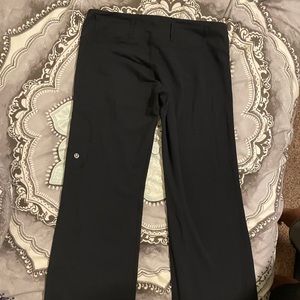 Women’s Lululemon size 6 boot cut